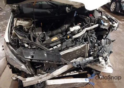 2015 Mercedes-Benz Cla 250 4Matic z USA, uszkodzony, nr VIN WDDSJ4GB5FN263770